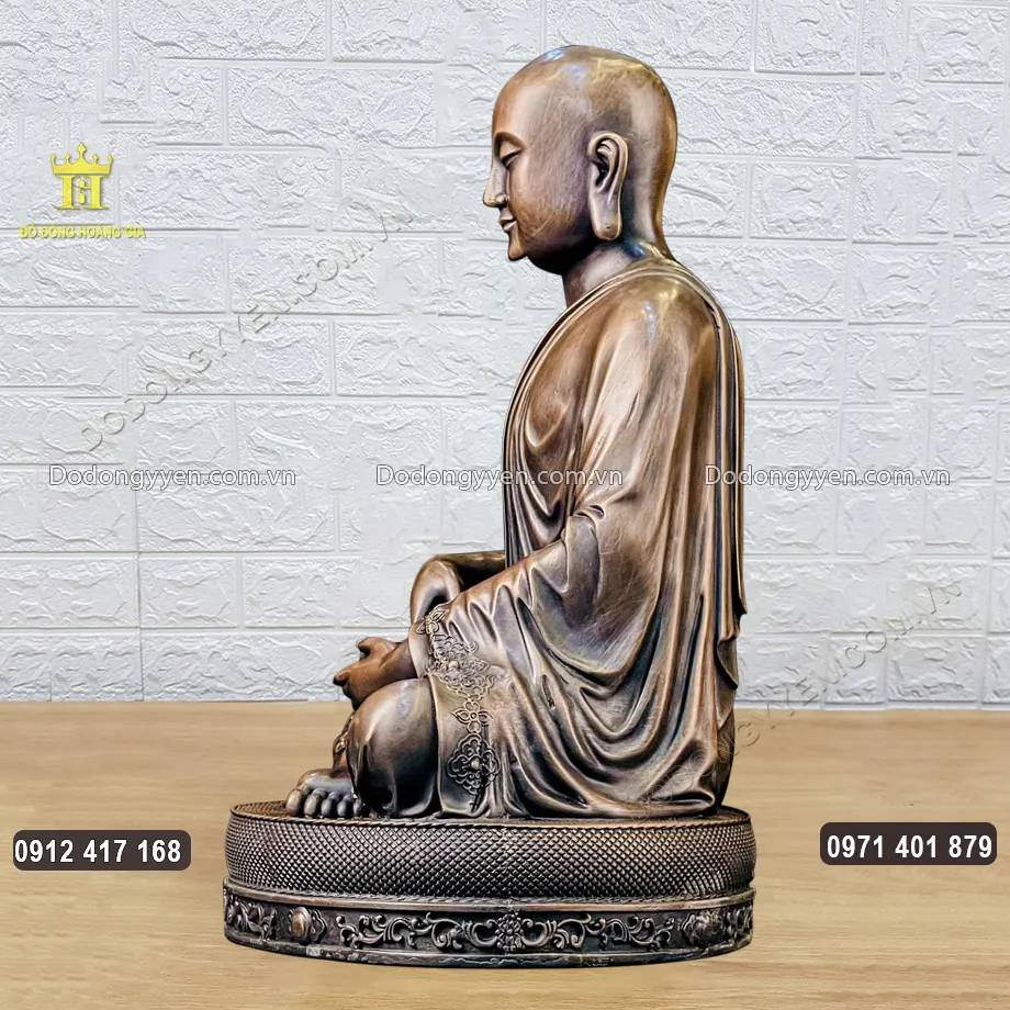 Từng họa tiết hoa văn được chăm ch&uacute;t v&ocirc; c&ugrave;ng tỉ mỉ